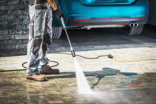 Cost of Driveway Pressure Washing in Morgan Hill