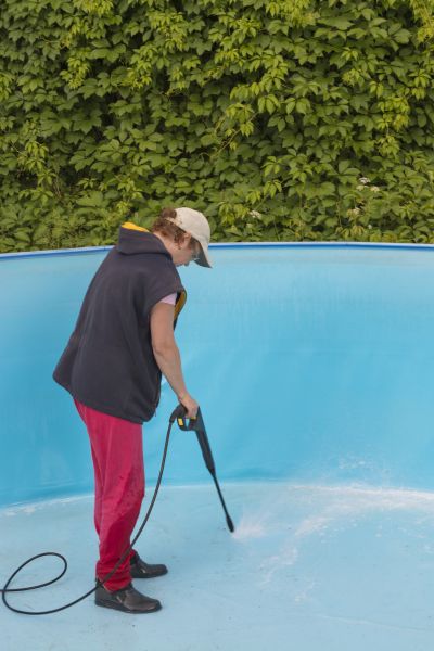 Cost of Pool Pressure Washing in Morgan Hill