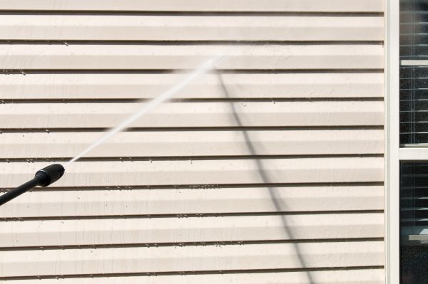 Cost of Apartment Power Washing in Morgan Hill